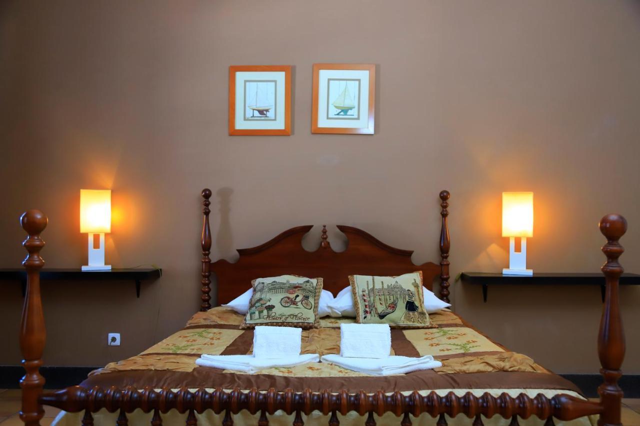 Bella Italia Populo Guest House ポンタ・デルガダ エクステリア 写真
