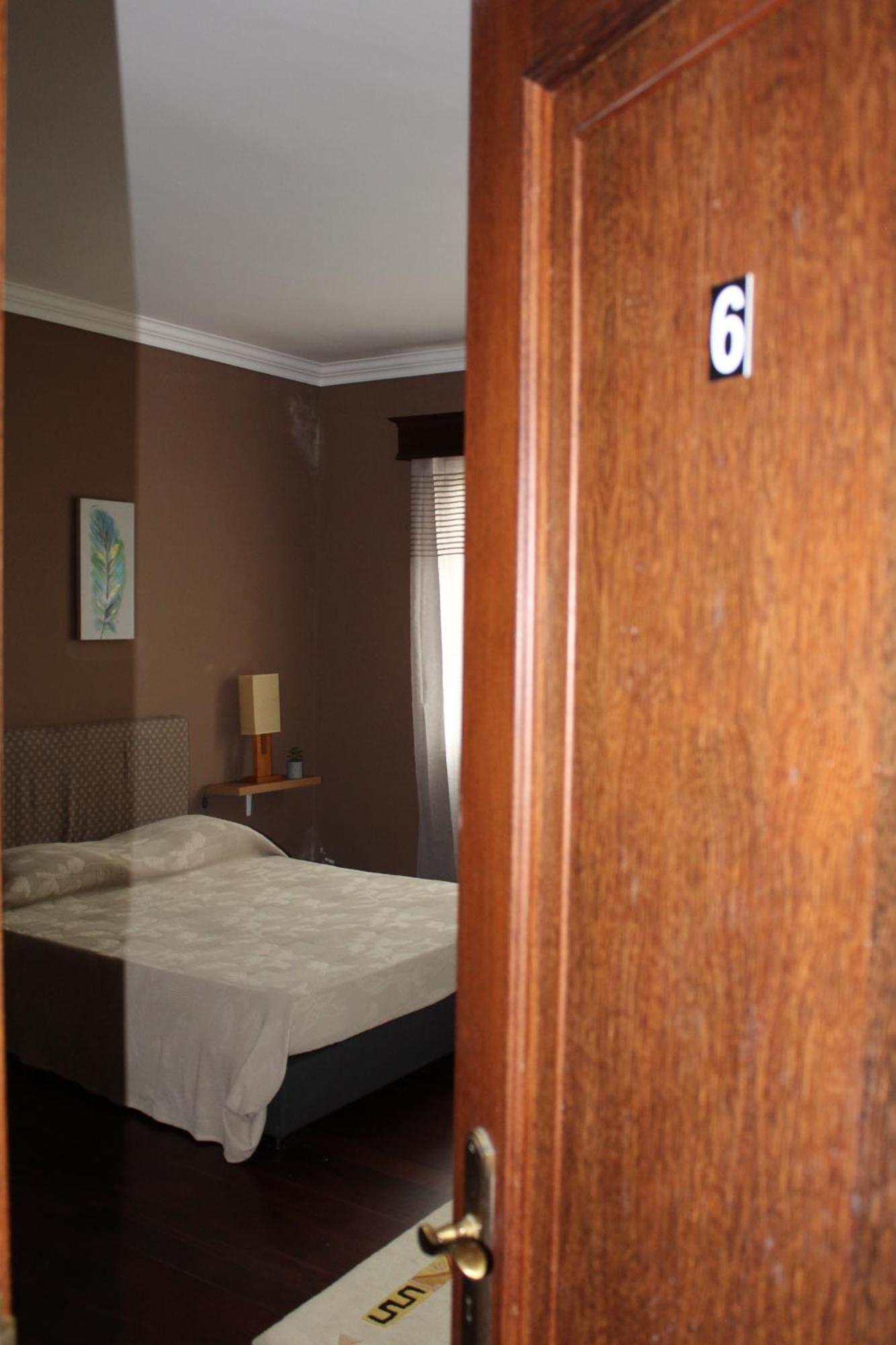 Bella Italia Populo Guest House ポンタ・デルガダ エクステリア 写真
